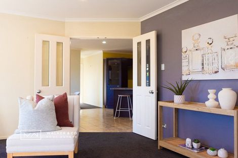 Photo of property in 2 Tuhua Lane, Brown Owl, Upper Hutt, 5018