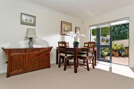 Photo of property in 7/14 Ponderosa Drive, Oteha, Auckland, 0632