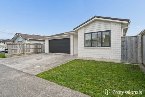 Photo of property in 17 Ford Road, Manor Park, Lower Hutt, 5019