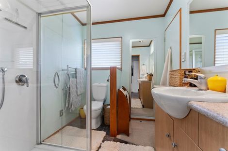 Photo of property in 630 Papamoa Beach Road, Papamoa Beach, Papamoa, 3118