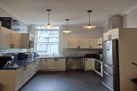 Photo of property in 15 Portland Crescent, Thorndon, Wellington, 6011