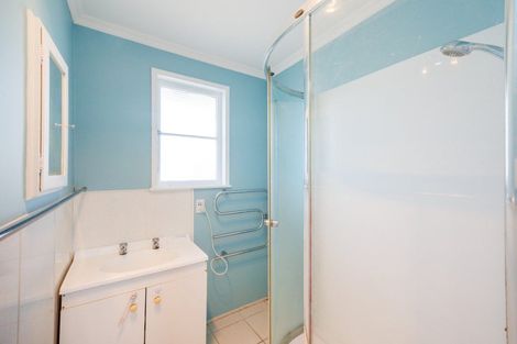 Photo of property in 34 Ruamahanga Crescent, Terrace End, Palmerston North, 4410