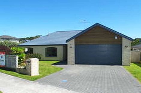 Photo of property in 32 Navigation Drive, Whitby, Porirua, 5024