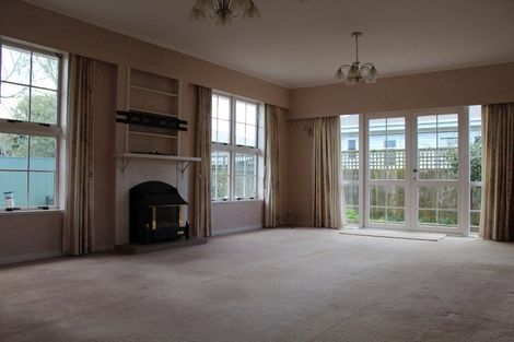 Photo of property in 11a Limbrick Street, Terrace End, Palmerston North, 4410