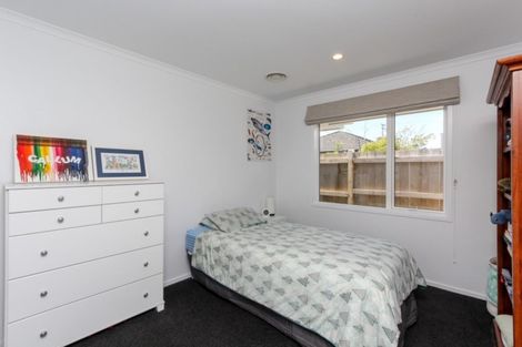 Photo of property in 53 Fernbrook Drive, Hurworth, New Plymouth, 4310