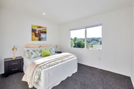 Photo of property in 38 Alidade Place, Massey, Auckland, 0614