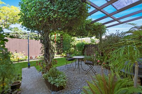 Photo of property in 2/24 Oxley Avenue, St Albans, Christchurch, 8014