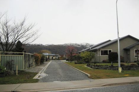 Photo of property in 6 Albert Drive, Clyde, 9330