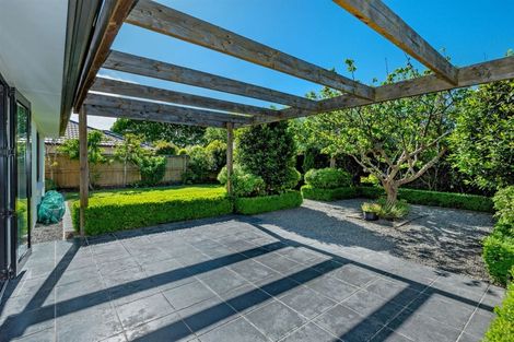 Photo of property in 12 Sheraton Place, Redwood, Christchurch, 8051