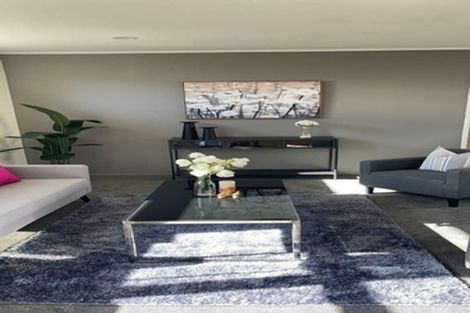 Photo of property in 1/13 Blanes Road, Weymouth, Auckland, 2103