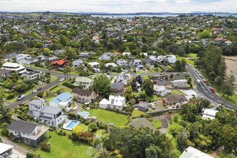 Photo of property in 1/99 Hebron Road, Waiake, Auckland, 0630