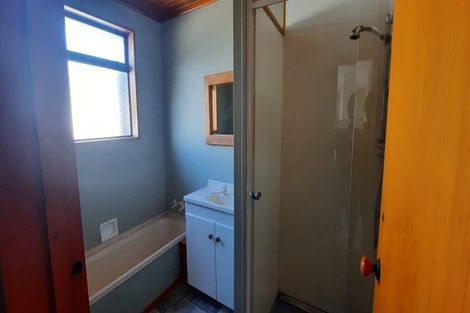 Photo of property in 2/89 Aorangi Road, Bryndwr, Christchurch, 8053