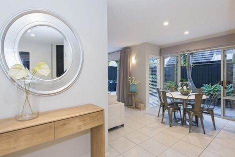 Photo of property in 2/26 Comins Crescent, Mission Bay, Auckland, 1071