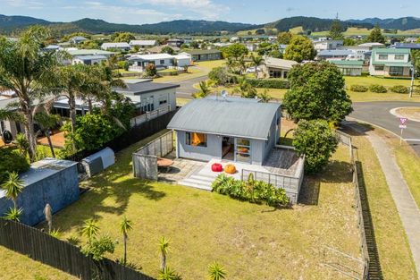 Photo of property in 100 Ocean Close, Matarangi, Whitianga, 3592