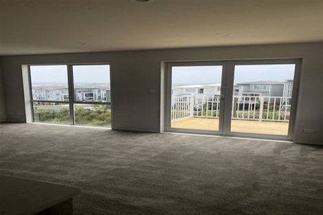Photo of property in 8 Puhakehake Place, Flat Bush, Auckland, 2019