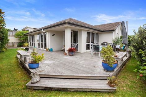 Photo of property in 2 Mccall Avenue, Pauanui, Hikuai, 3579