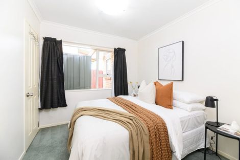 Photo of property in 56a Vodanovich Road, Te Atatu South, Auckland, 0610