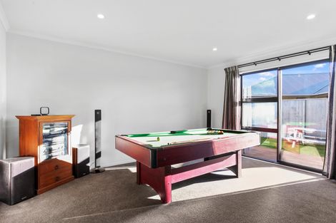 Photo of property in 16 Little Oaks Drive, Yaldhurst, Christchurch, 8042