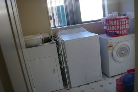 Photo of property in 120 Wexford Road, Miramar, Wellington, 6022