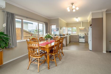 Photo of property in 63 Grey Street, Woodville, 4920