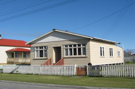 Photo of property in 62 Bright Street, Cobden, Greymouth, 7802