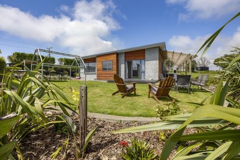 Photo of property in 198 Ngatimaru Road, Tikorangi, Waitara, 4383