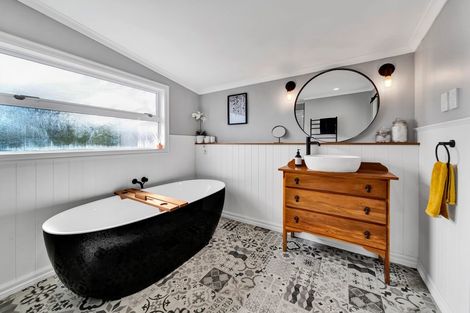 Photo of property in 1288 Normanby Road, Manaia, Hawera, 4678