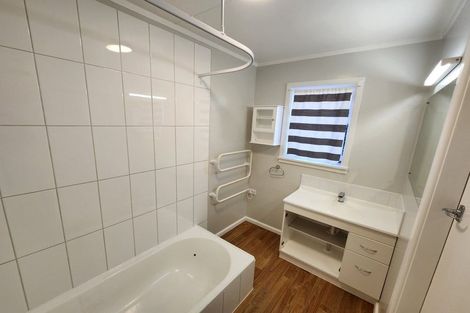 Photo of property in 19 Gainford Street, Avonhead, Christchurch, 8042