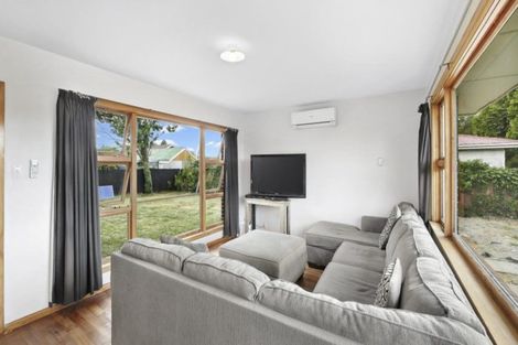 Photo of property in 25 Fairmont Place, Hornby, Christchurch, 8042