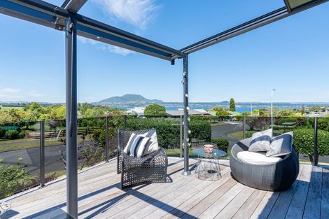 Photo of property in 2 Cherry Lane, Acacia Bay, Taupo, 3330