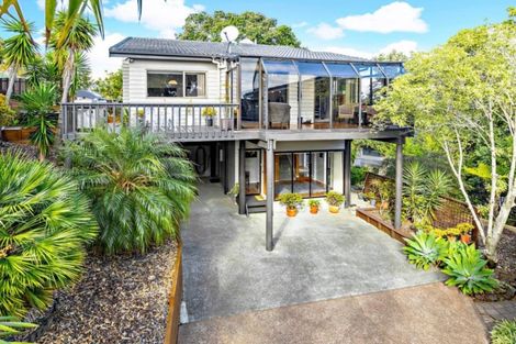 Photo of property in 16 Proteus Place, Half Moon Bay, Auckland, 2012