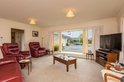 Photo of property in 11 Tainui Street, Levin, 5510