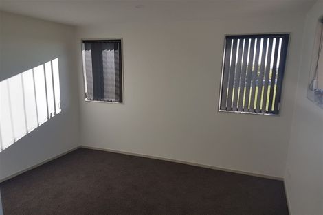 Photo of property in 33 Carole Crescent, Pakuranga, Auckland, 2010