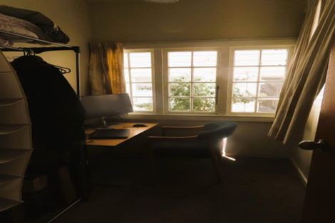 Photo of property in 6 Thorby Street, Northland, Wellington, 6012