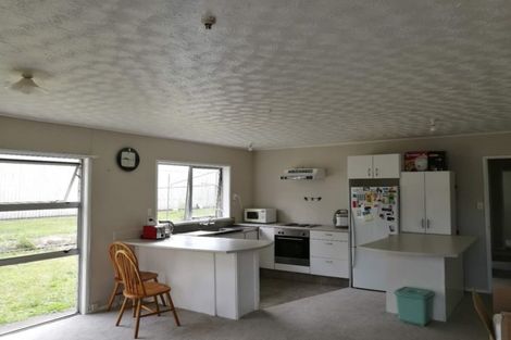 Photo of property in 3/29 Garelja Road, Henderson, Auckland, 0612