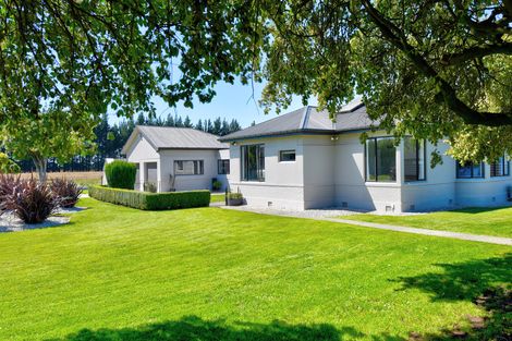 Photo of property in 101 Seaward Road, Edendale, 9825