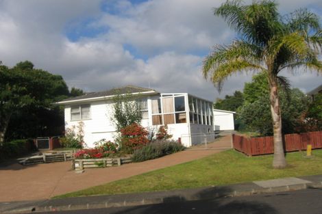 Photo of property in 34 Normanton Street, Glenfield, Auckland, 0629