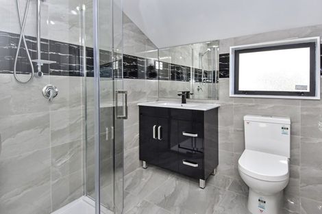 Photo of property in 3b Greers Road, Weymouth, Auckland, 2103