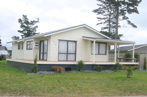Photo of property in 103 Puka Crescent, Matarangi, Whitianga, 3592