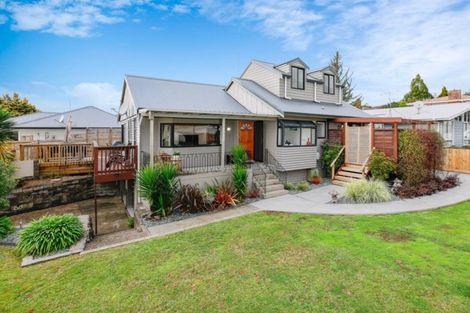 Photo of property in 32 Thomson Avenue, Dinsdale, Hamilton, 3204