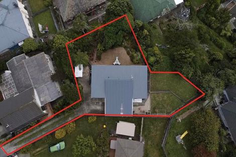 Photo of property in 1a Woodstock Terrace, Tawa, Wellington, 5028