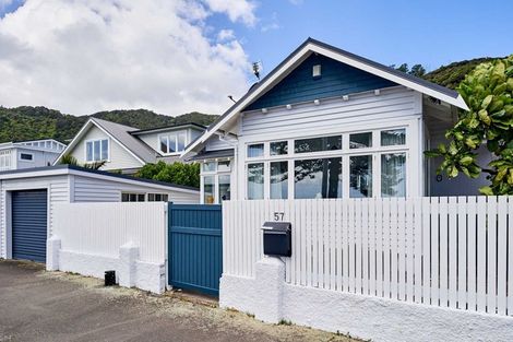 Photo of property in 57 Marine Parade, Eastbourne, Lower Hutt, 5013
