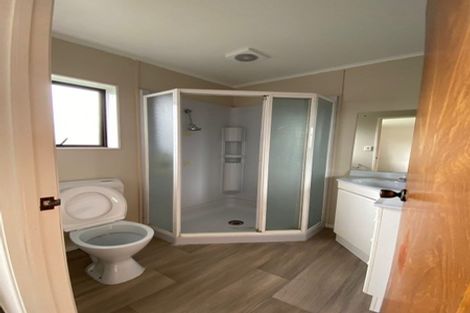 Photo of property in 2/10 Wilisa Rise, Goodwood Heights, Auckland, 2105