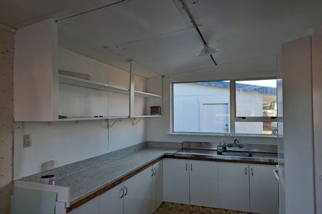 Photo of property in 43 Wynyard Street, Normanby, Hawera, 4614