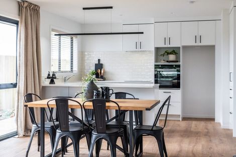 Photo of property in 9 One Haruru Street, Cambridge, 3493