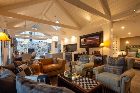 Photo of property in 32 Flynn Lane, Arrowtown, 9302