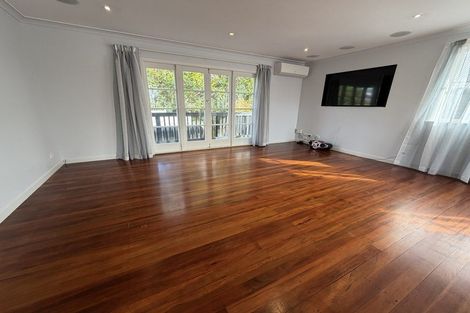 Photo of property in 19 Rame Road, Greenhithe, Auckland, 0632