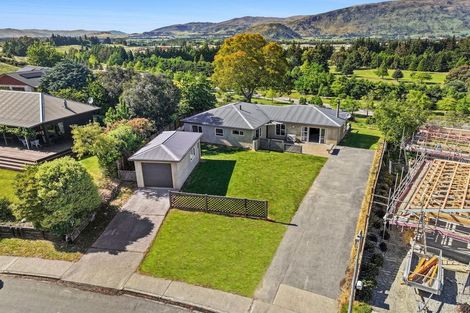 Photo of property in 14 Rob Roy Lane, Wanaka, 9305