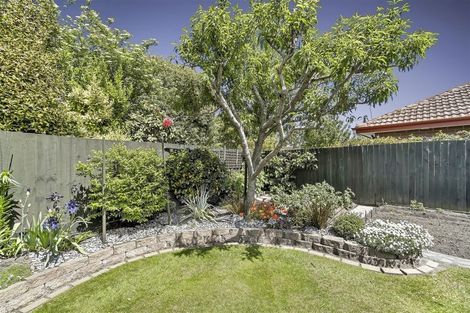 Photo of property in 31 Karnak Crescent, Russley, Christchurch, 8042