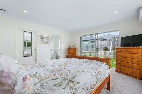 Photo of property in 17 Magnolia Lane, Kaukapakapa, Helensville, 0875